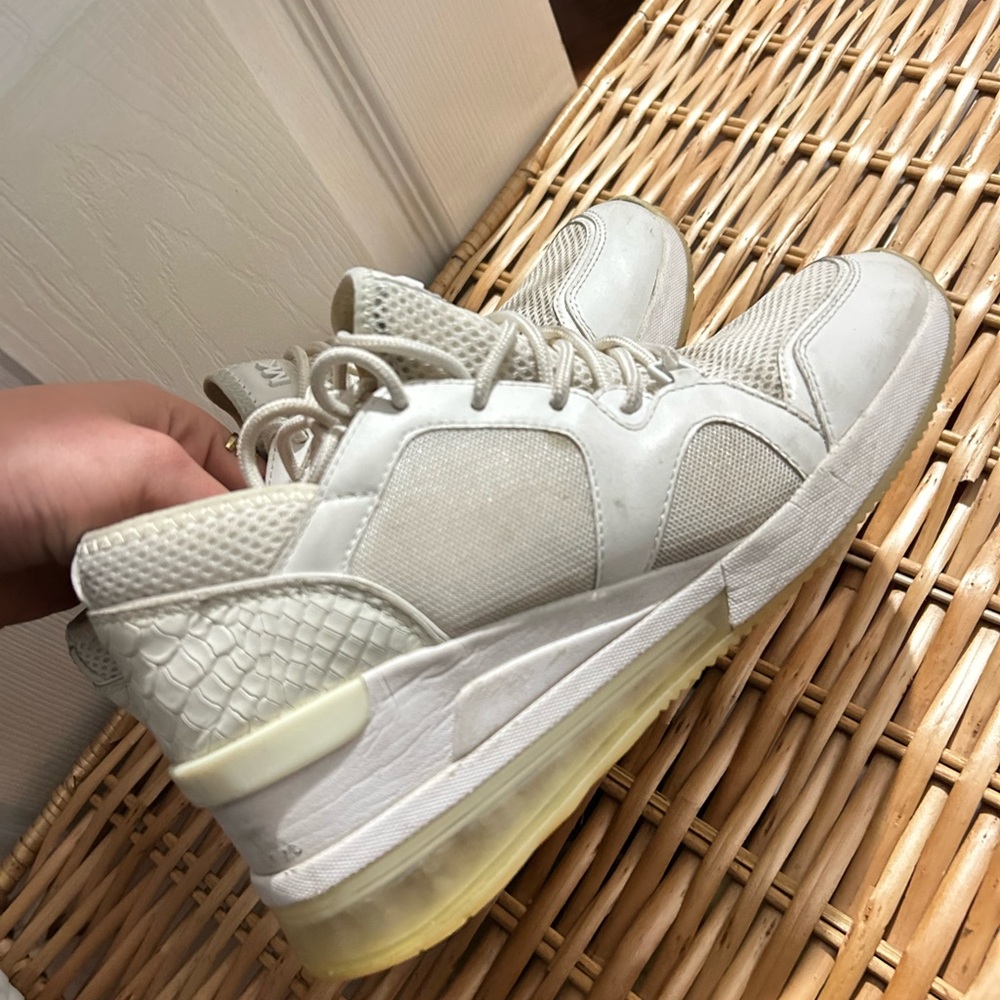 Michael Kors Women’s White wedged Sneakers